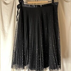Elegant Black Pleated Skirt